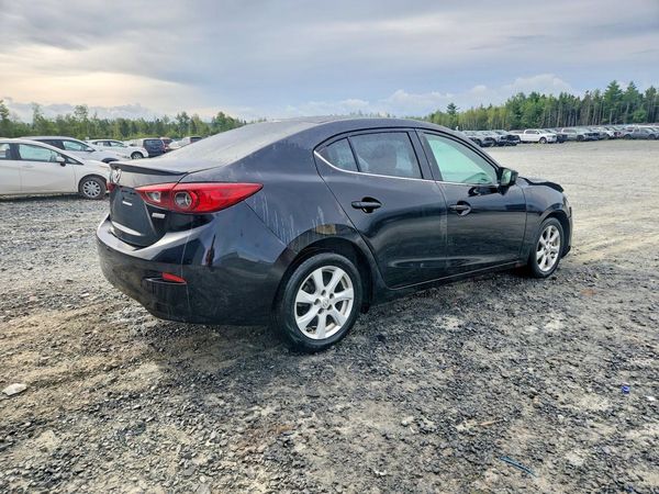 2018 MAZDA 3