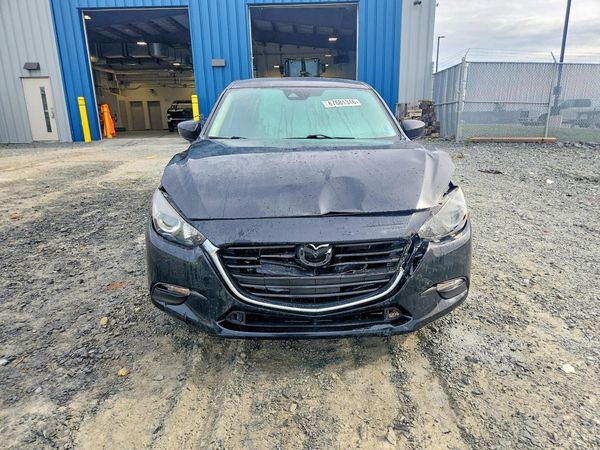 2018 MAZDA 3