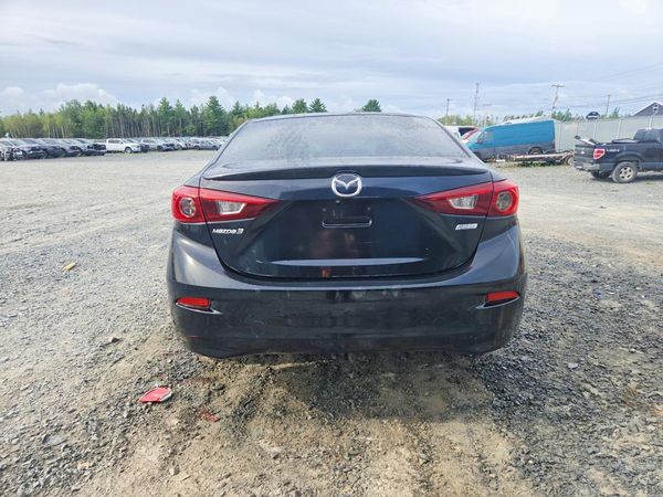 2018 MAZDA 3