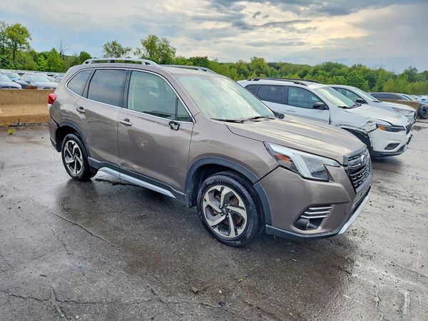 2023 SUBARU FORESTER — Passenger 3/4