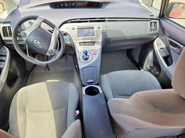 2013 TOYOTA PRIUS