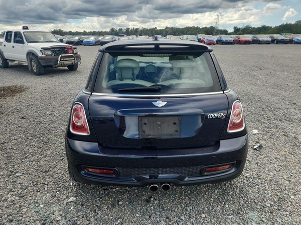 2013 MINI COOPER