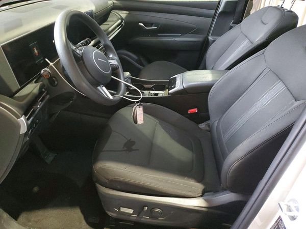 2025 HYUNDAI TUCSON SEL — DENT