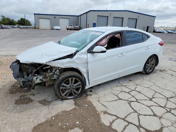 2018 HYUNDAI ELANTRA — Front 3/4