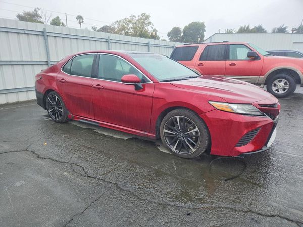 2018 TOYOTA CAMRY XSE