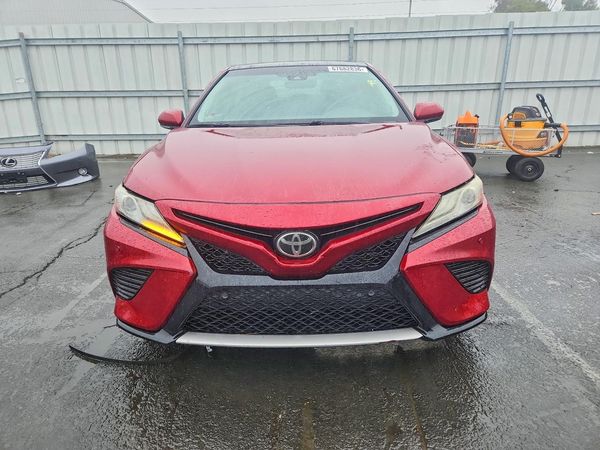 2018 TOYOTA CAMRY XSE