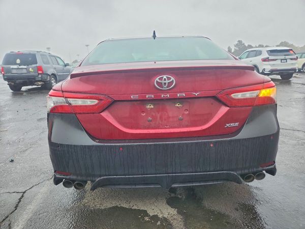 2018 TOYOTA CAMRY XSE