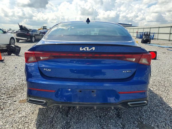 2022 KIA K5