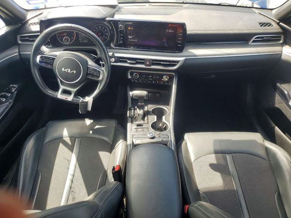 2022 KIA K5