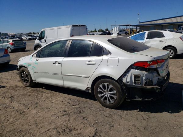 2021 TOYOTA COROLLA LE