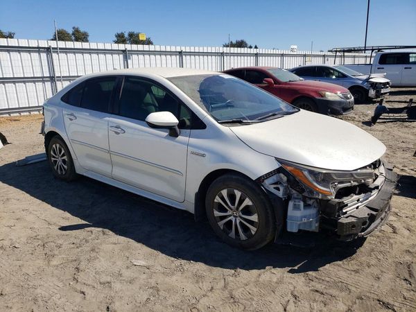 2021 TOYOTA COROLLA LE