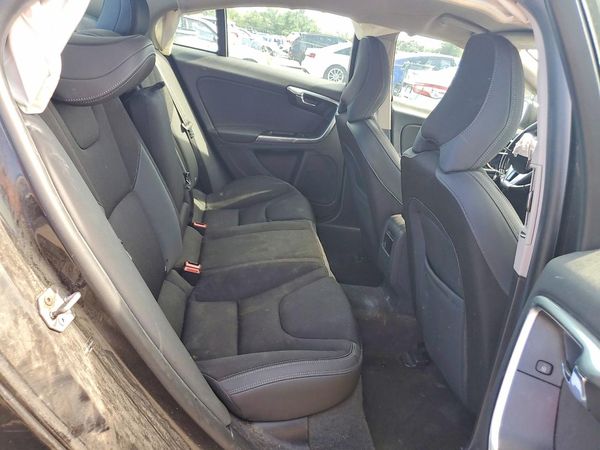 2015 VOLVO S60 Base (non R design) — PSRS
