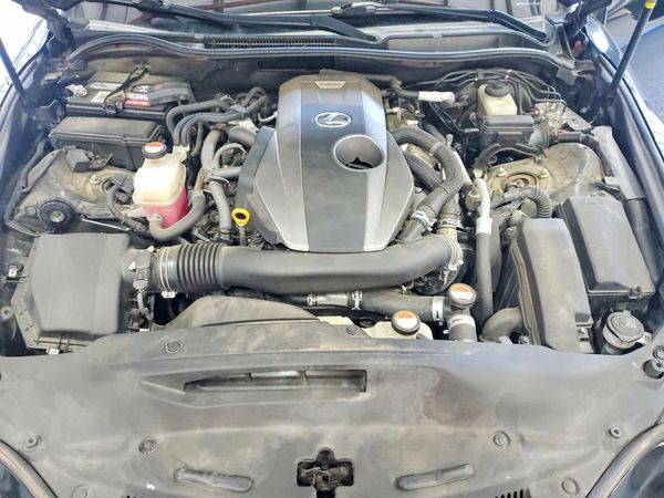 2016 LEXUS IS