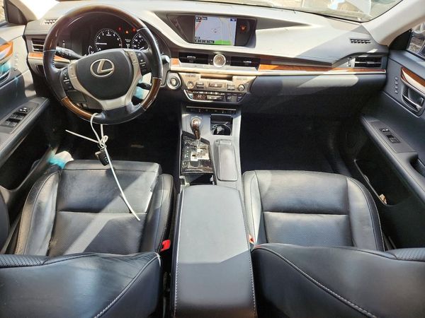 2015 LEXUS ES 350 — CKPT