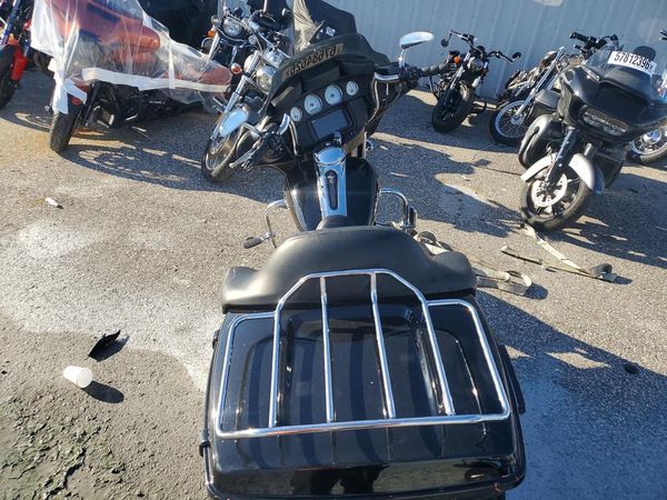 2019 HARLEY-DAVIDSON FLHX