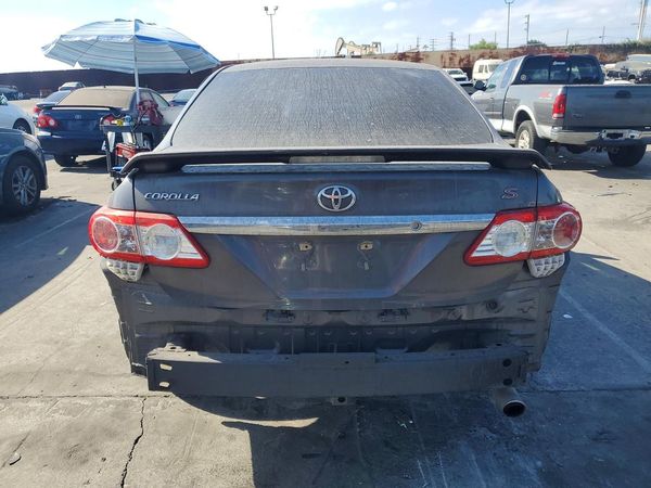 2013 TOYOTA COROLLA