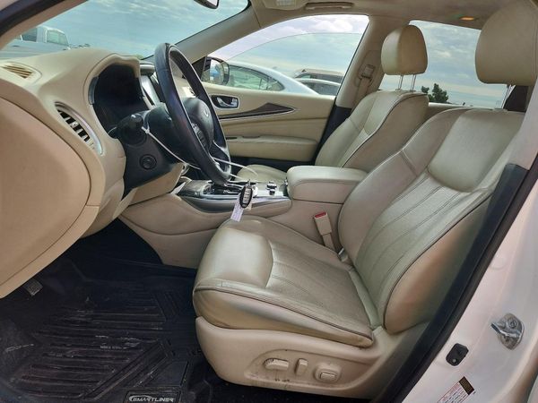 2018 INFINITI QX60 — DENT