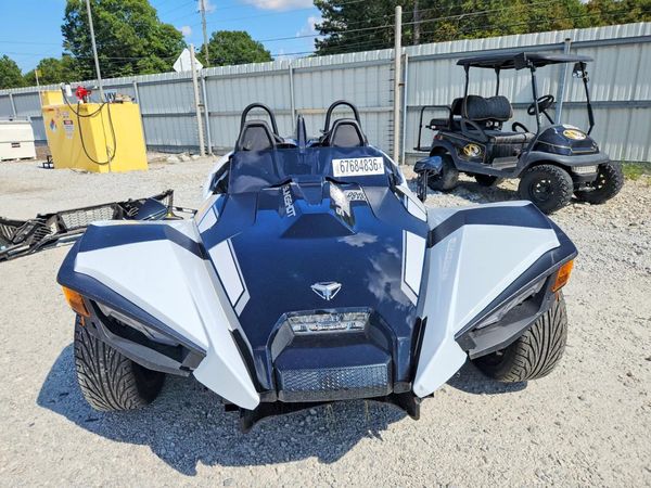 2024 POLARIS SLINGSHOT Manual