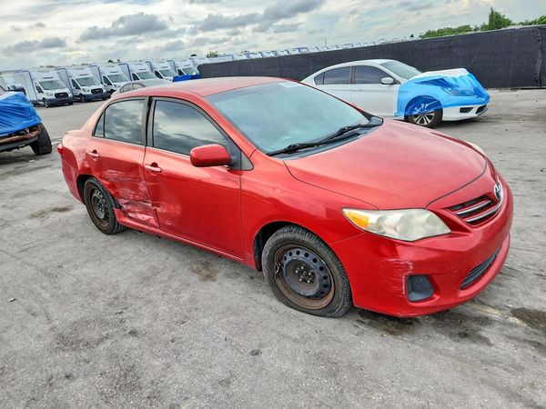 2013 TOYOTA COROLLA