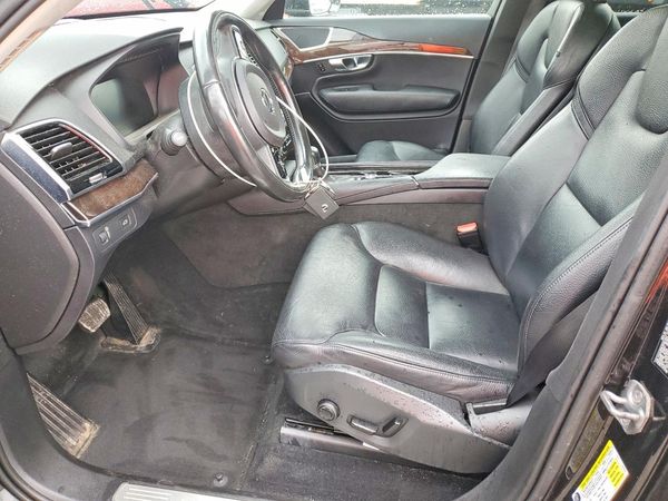 2016 VOLVO XC90 SV42 Momentum
