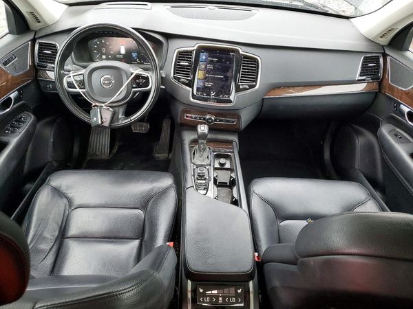 2016 VOLVO XC90 SV42 Momentum