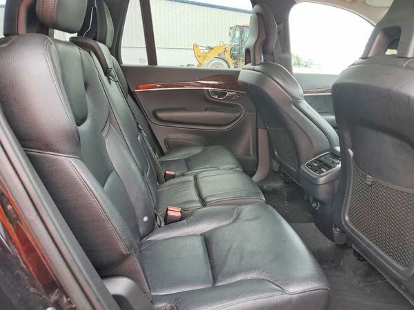 2016 VOLVO XC90 SV42 Momentum