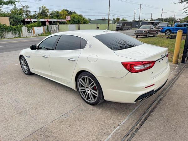 2017 MASERATI QUATTROPORTE Sport