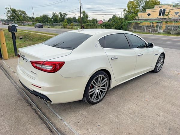 2017 MASERATI QUATTROPORTE Sport