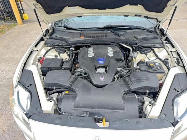 2017 MASERATI QUATTROPORTE Sport
