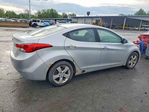 2012 HYUNDAI ELANTRA GLS(Middle grade)