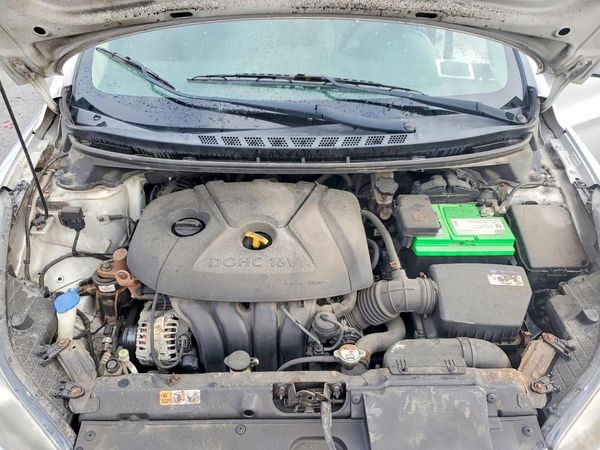 2012 HYUNDAI ELANTRA GLS(Middle grade)