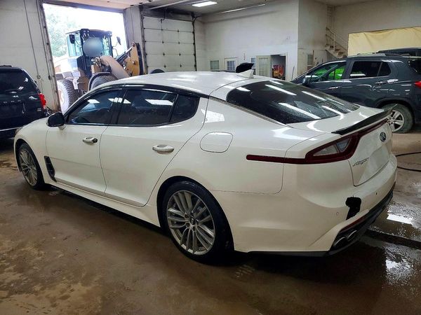 2018 KIA STINGER