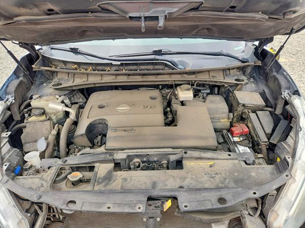 2018 NISSAN MURANO — Engine bay