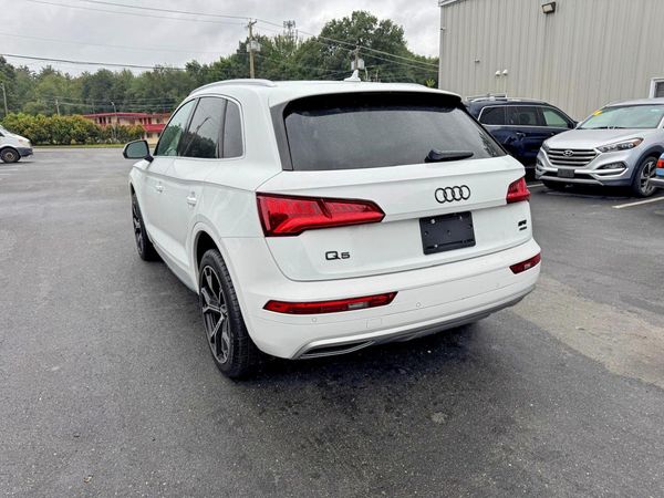 2019 AUDI Q5 quattro Premium Plus