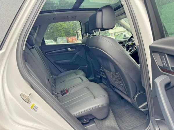 2019 AUDI Q5 quattro Premium Plus