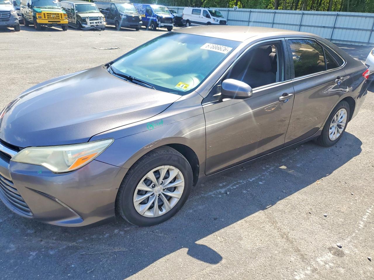 2015 TOYOTA CAMRY