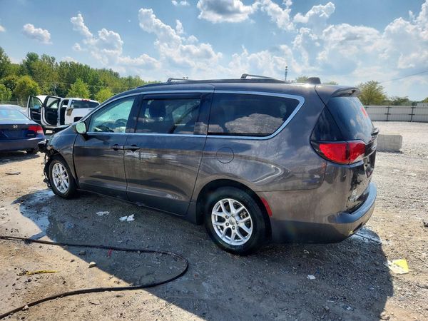 2021 CHRYSLER VOYAGER