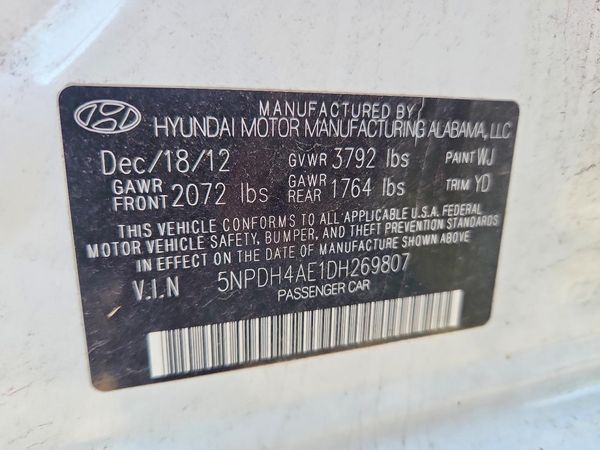 2013 HYUNDAI ELANTRA