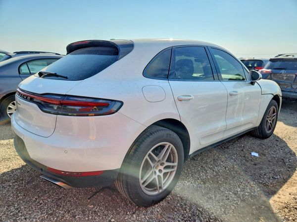2019 PORSCHE MACAN