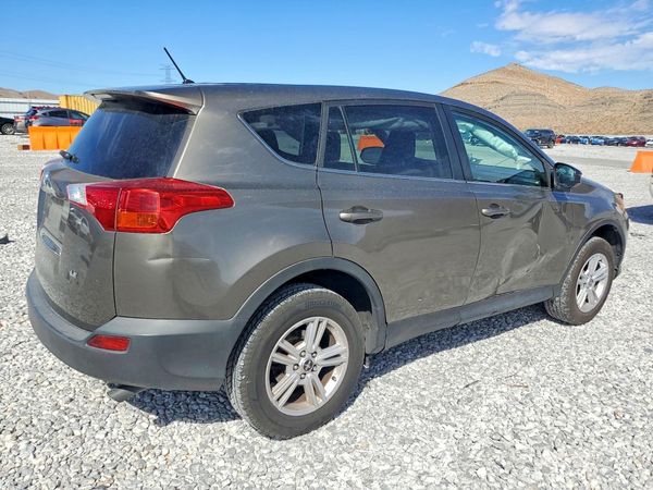 2015 TOYOTA RAV4