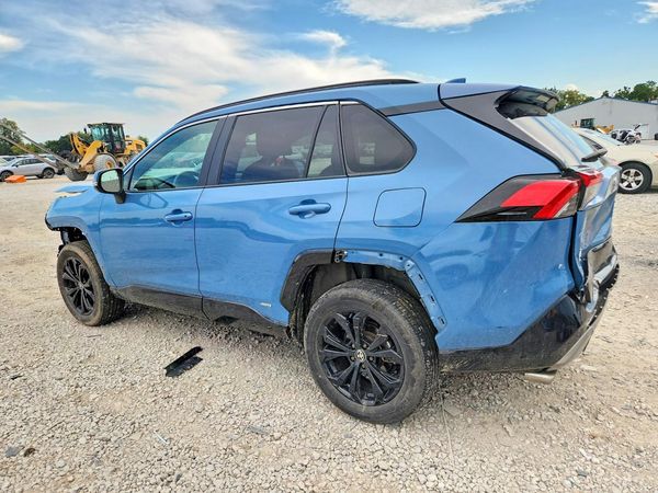 2024 TOYOTA RAV4 SE