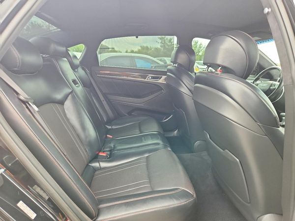 2018 GENESIS G80