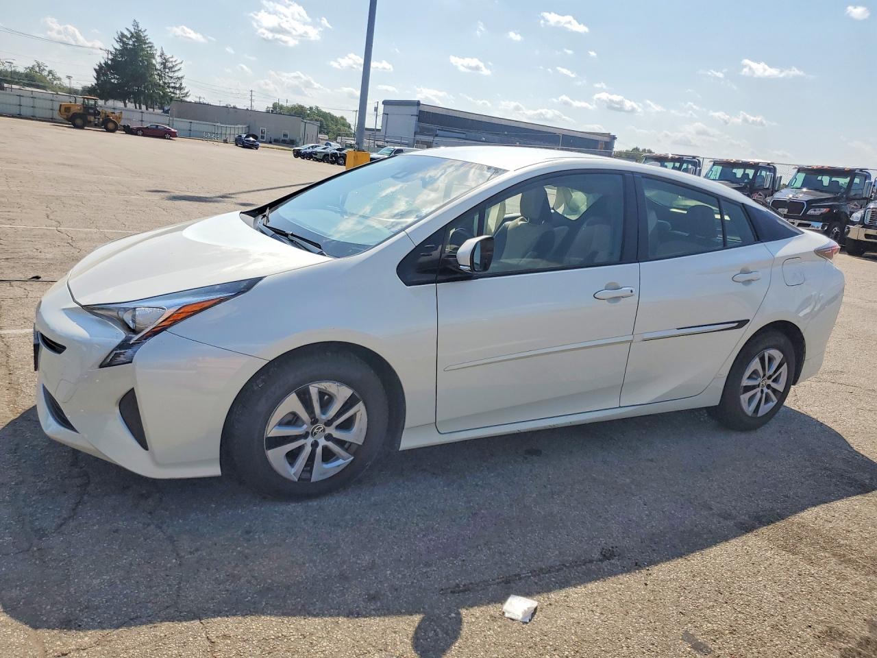 2017 TOYOTA PRIUS
