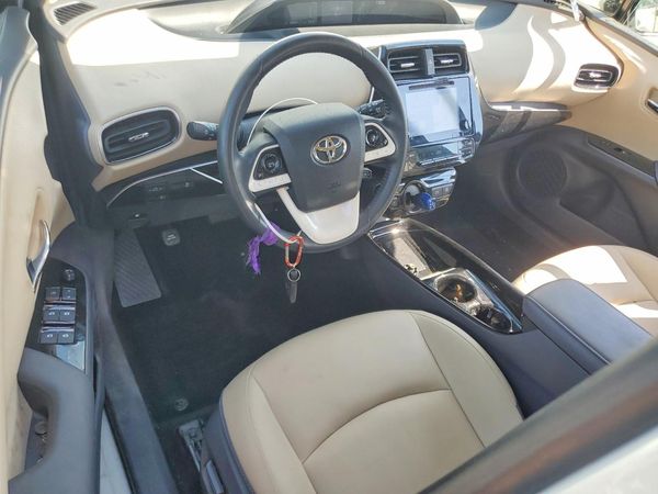 2017 TOYOTA PRIUS