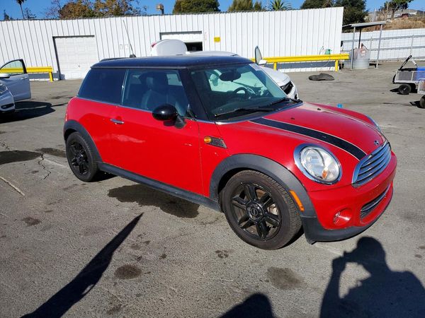 2012 MINI COOPER — Passenger 3/4