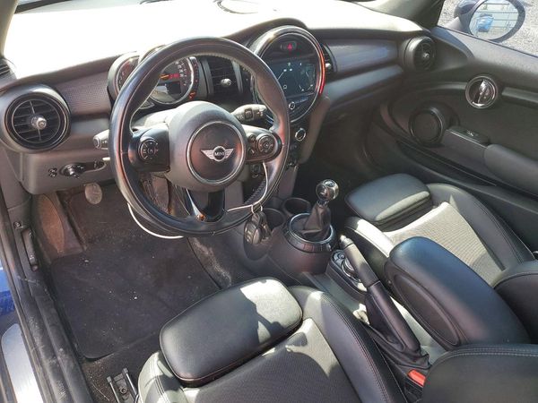 2016 MINI COOPER