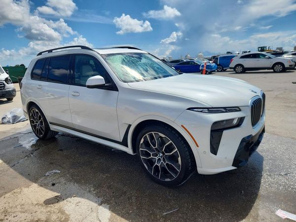 2026 BMW X7