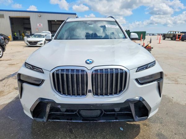 2026 BMW X7