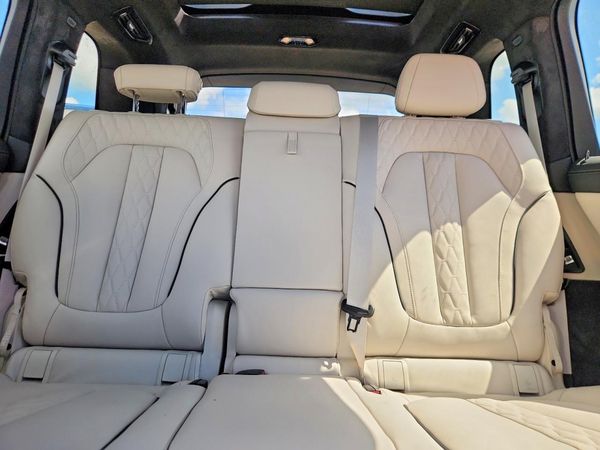 2026 BMW X7