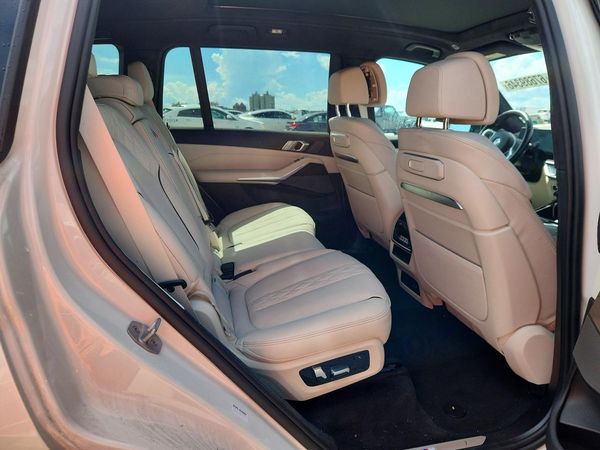 2026 BMW X7